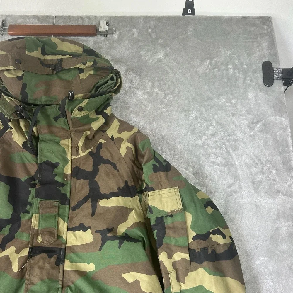 Vintage Tennier Industries Coat Mens Medium Green Camo Hooded Parka USA Military